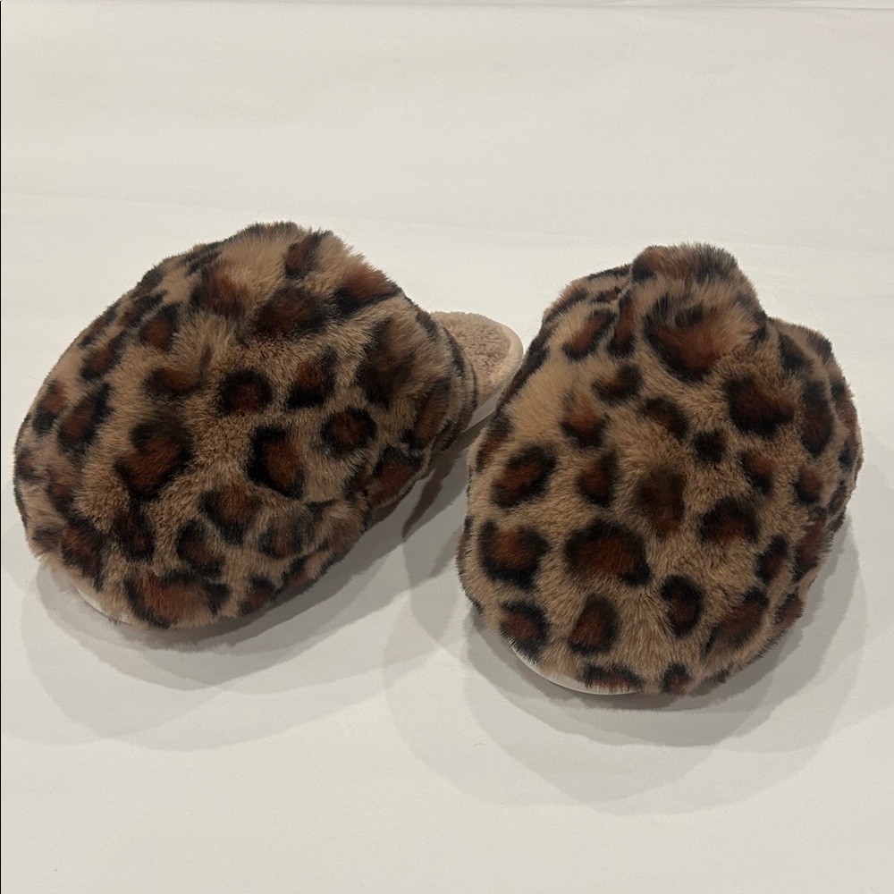 Leopard Print Faux Fur plushy Slippers women’s size 8 new house shoes brown
